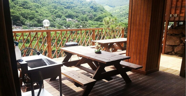 Jirisan 1 Night 2 Days Pension