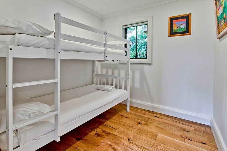 3br Oasis With Stunning Views And Parking