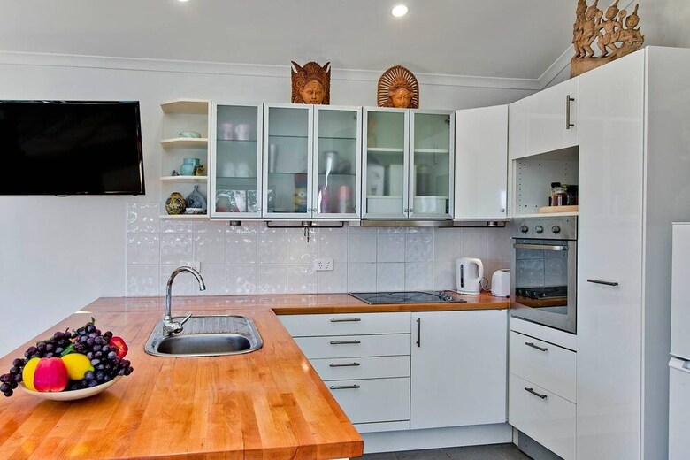 3br Oasis With Stunning Views And Parking