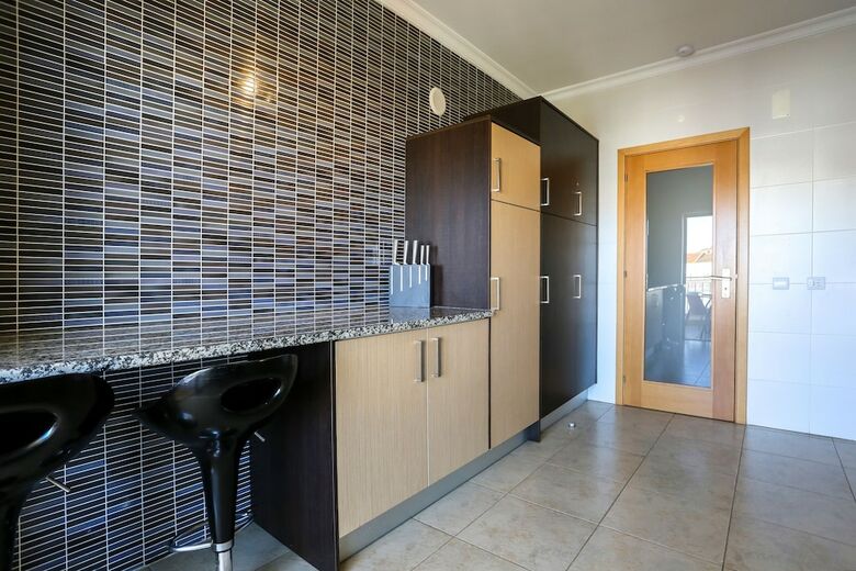 3 Bedroom Apartment With Pool