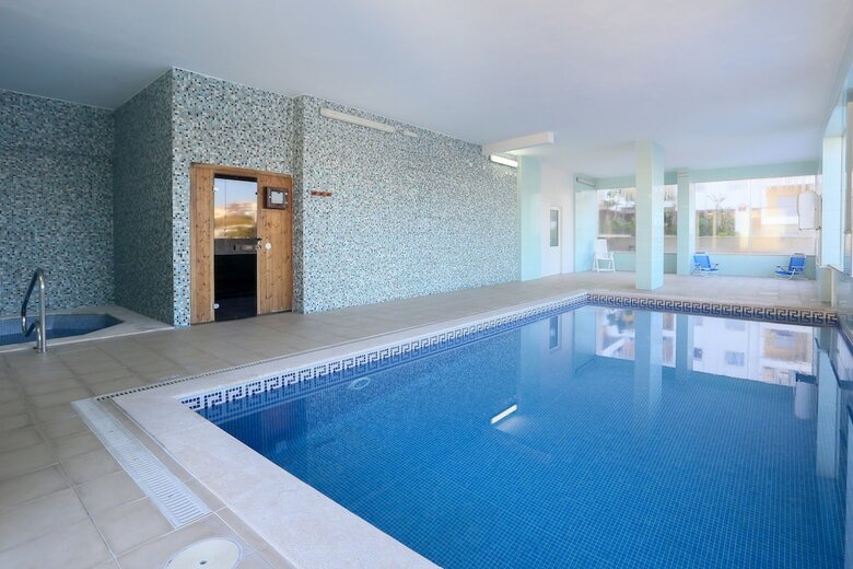 3 Bedroom Apartment With Pool