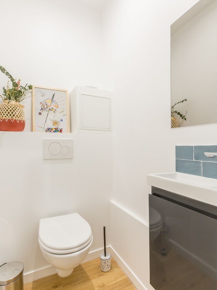 Edgar Suites Spacious Apartment Martyrs