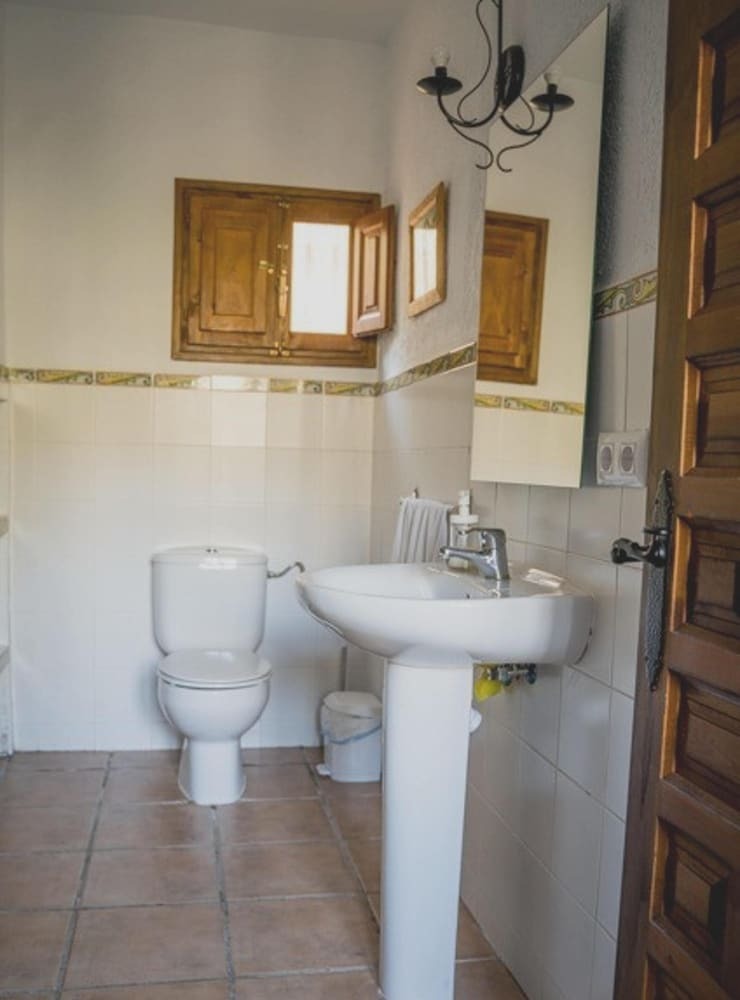 House With 2 Bedrooms In Yeste, With Terrace And Wifi