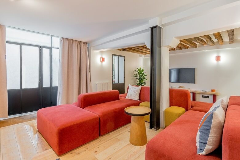 Edgar Suites Marais Nazareth