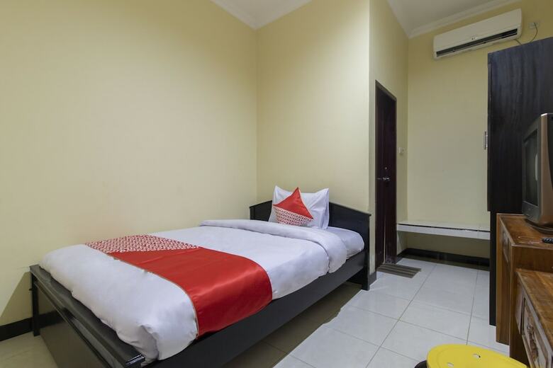 Hostal Oyo 2814 Debitos Hotel