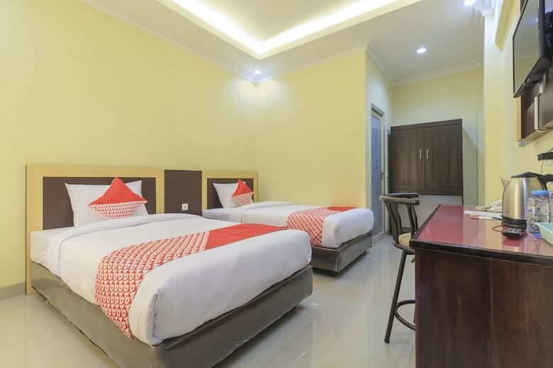 Hostal Oyo 2814 Debitos Hotel