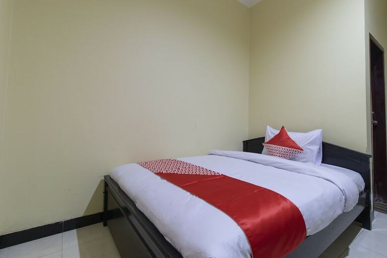 Hostal Oyo 2814 Debitos Hotel