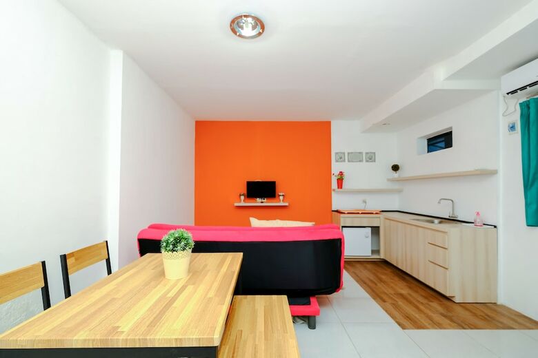 Hostal Oyo 2499 Penginapan Ratu Emas
