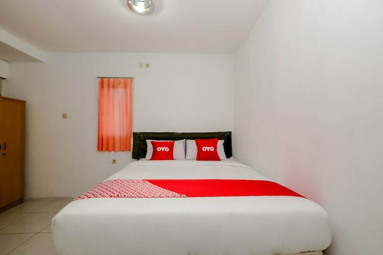 Hostal Oyo 2499 Penginapan Ratu Emas