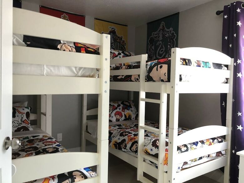 6183 Sandcrest � Walk To Universal! Near Disney, Convention