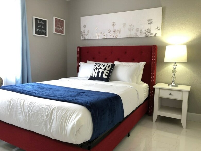 6183 Sandcrest � Walk To Universal! Near Disney, Convention
