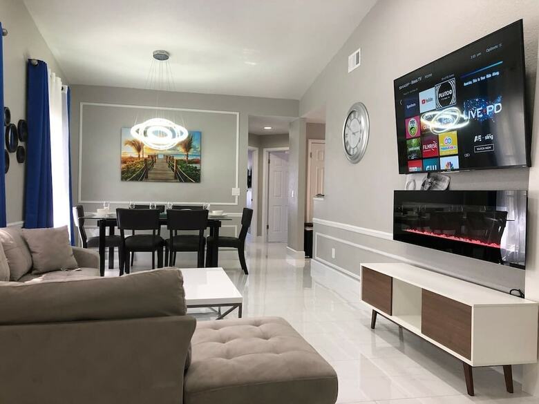 6183 Sandcrest � Walk To Universal! Near Disney, Convention