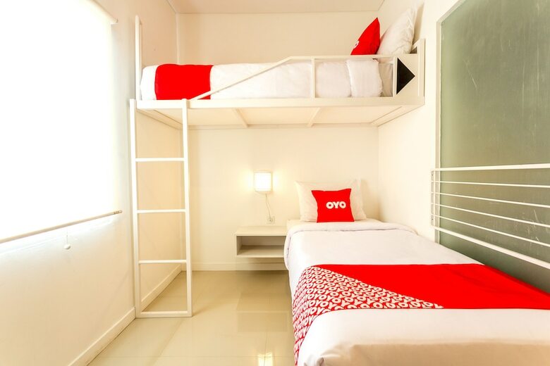 Hostal Oyo 2510 Selasar Senggigi Guesthouse