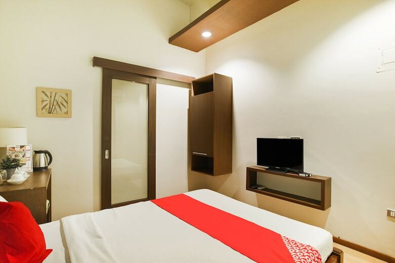 Hotel Oyo 425 Residences By Sirc