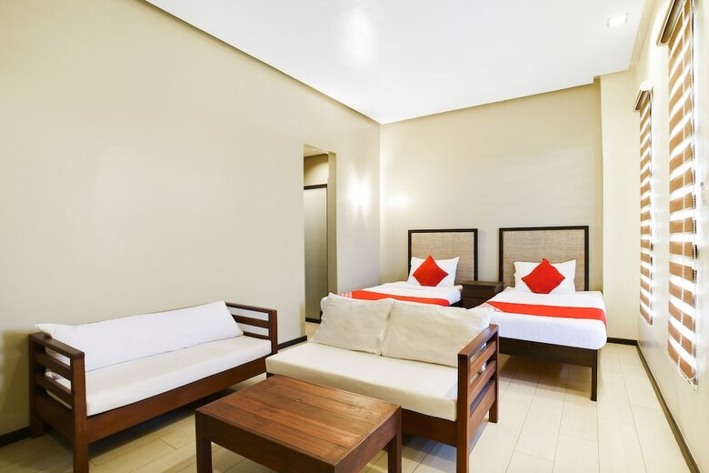 Hotel Oyo 425 Residences By Sirc
