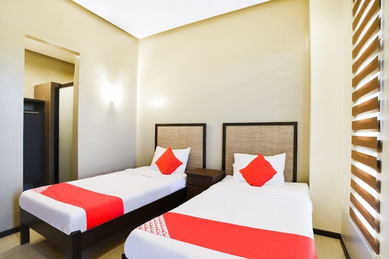 Hotel Oyo 425 Residences By Sirc