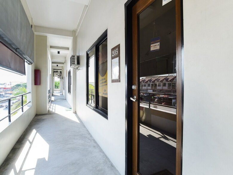 Hotel Oyo 425 Residences By Sirc