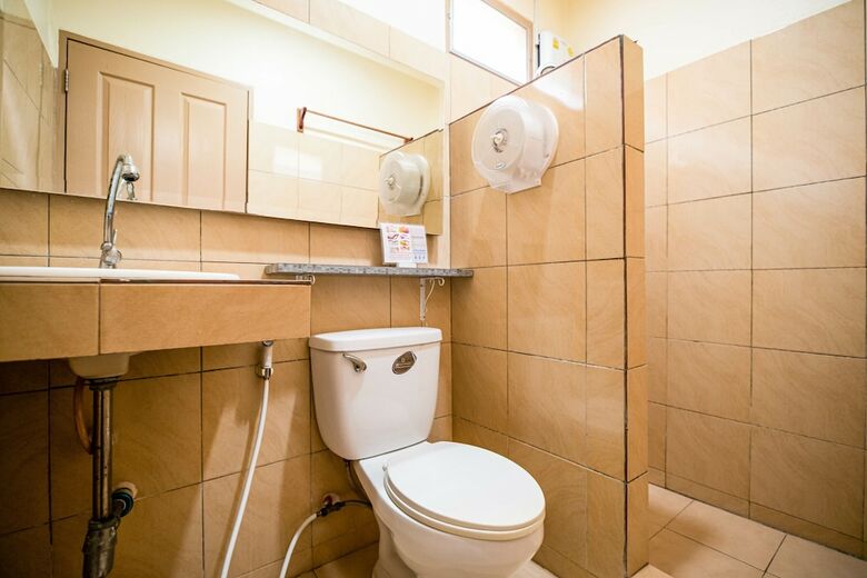 Hotel Oyo 569 AA Resort