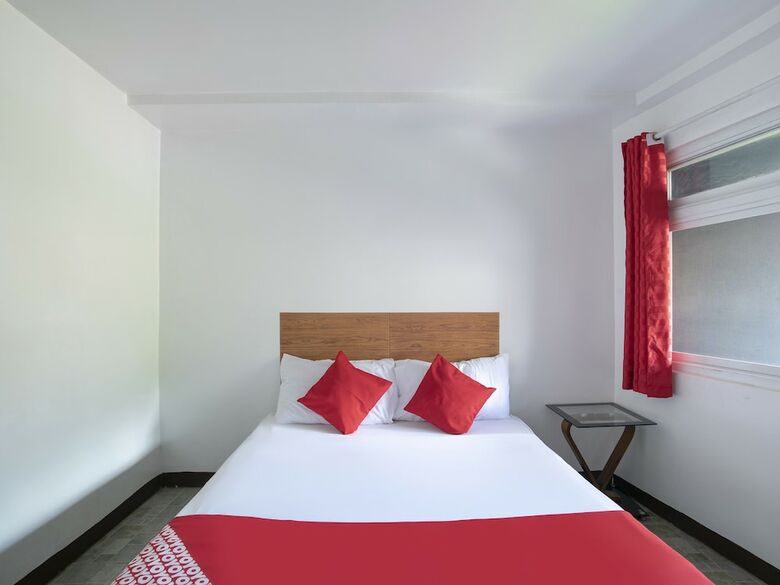 Hotel Oyo 549 Sajj Bldg