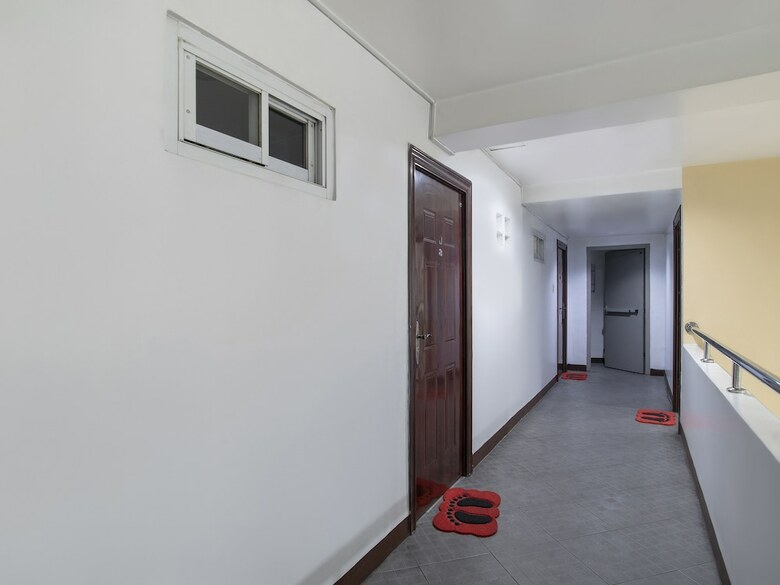 Hotel Oyo 549 Sajj Bldg