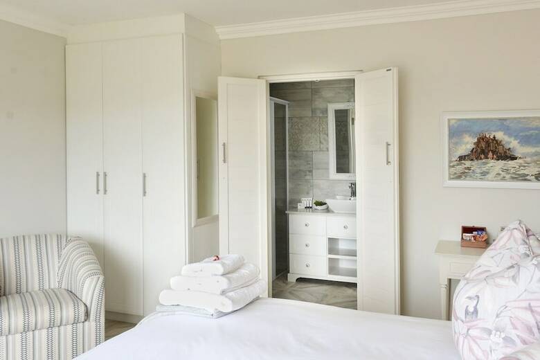 Bed & Breakfast 66 On Monzali