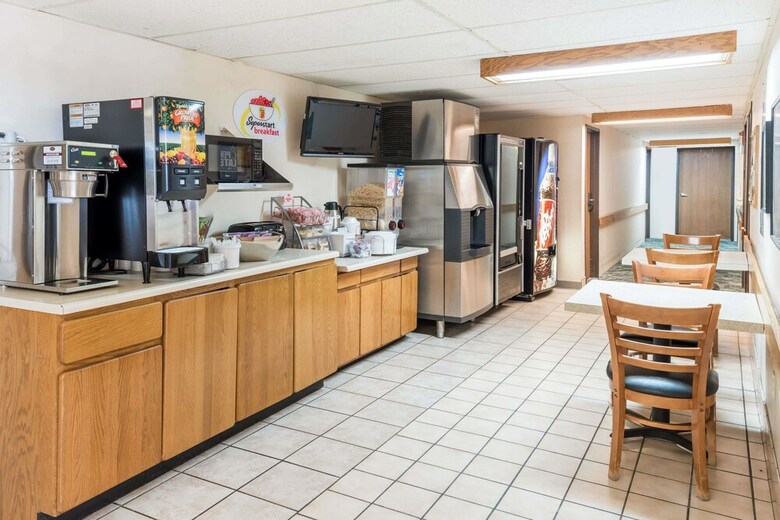 Motel Super 8 By Wyndham Hannibal