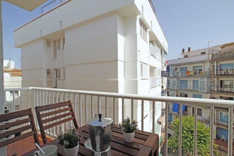 Warm Sands Apartment
