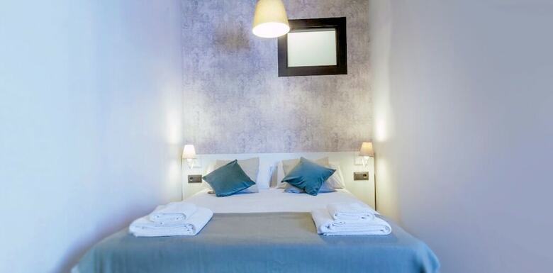 Apartamentos Suite Place Barcelona Diputaci�