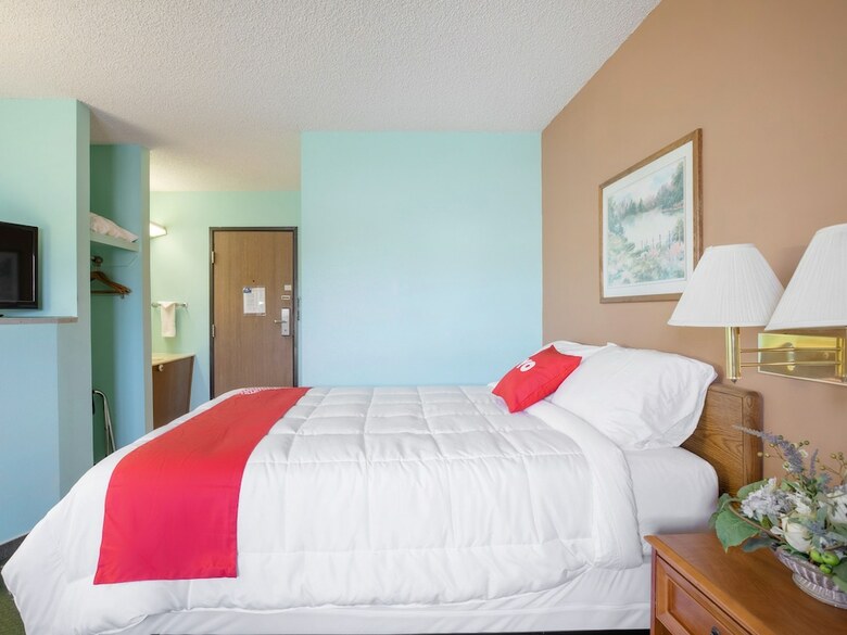 Oyo Hotel Ozark Mo Hwy 65