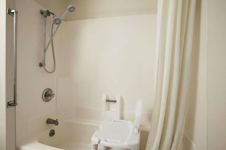 Hotel Super 8 By Wyndham Williston Nd