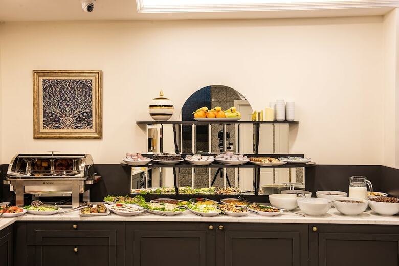Royal Bosphorus Hotel