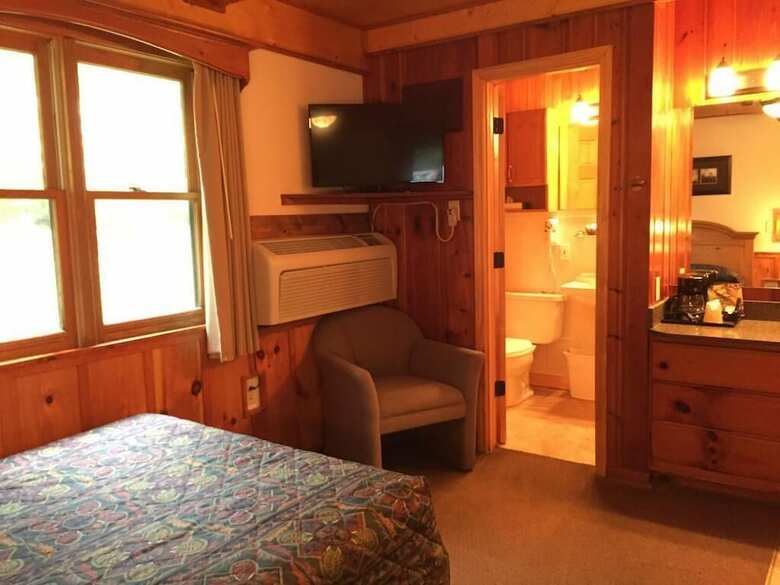 Motel Laurelwood Inn