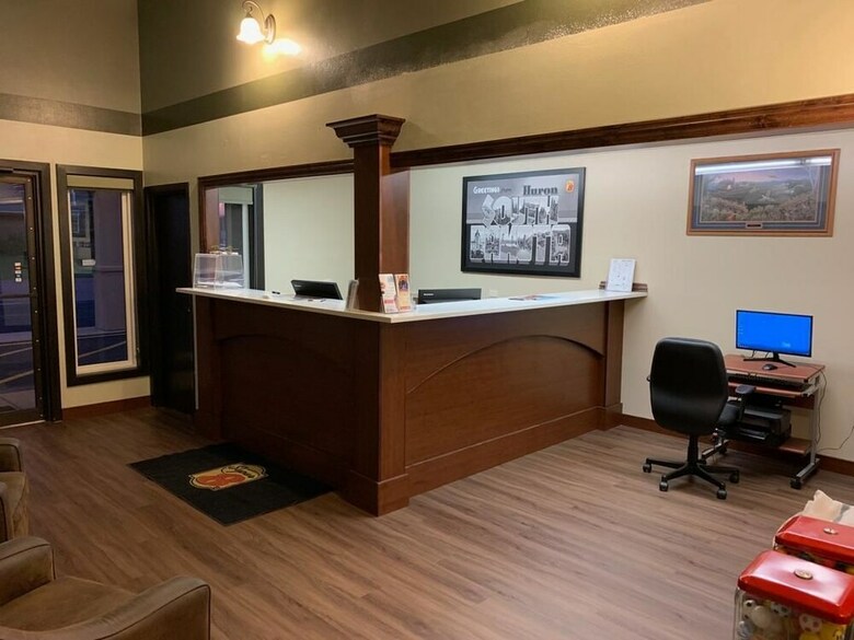 Motel Super 8 By Wyndham Huron
