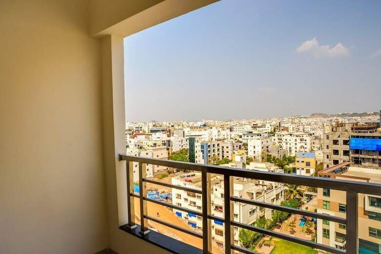 Hotel Cloud9 Homes Service Apartment