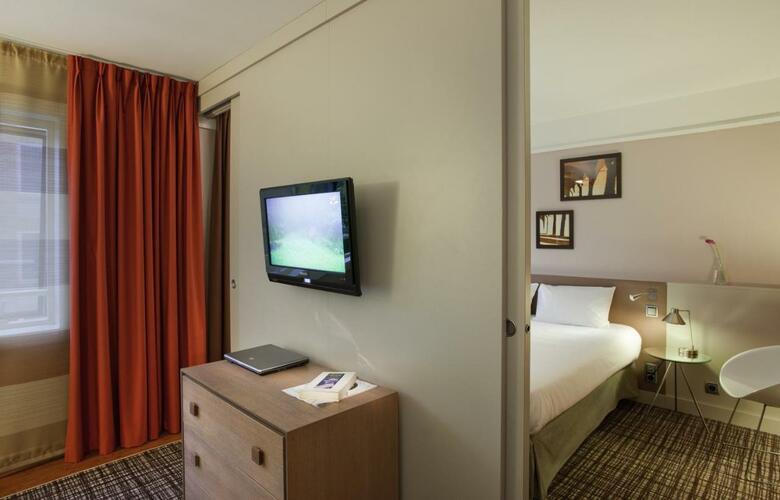 Hotel Residence Mercure Paris La Defense Grande Arche