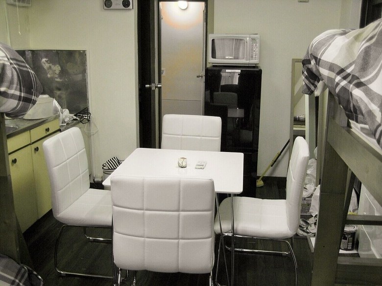 Otsuka Station Apartment Hotel