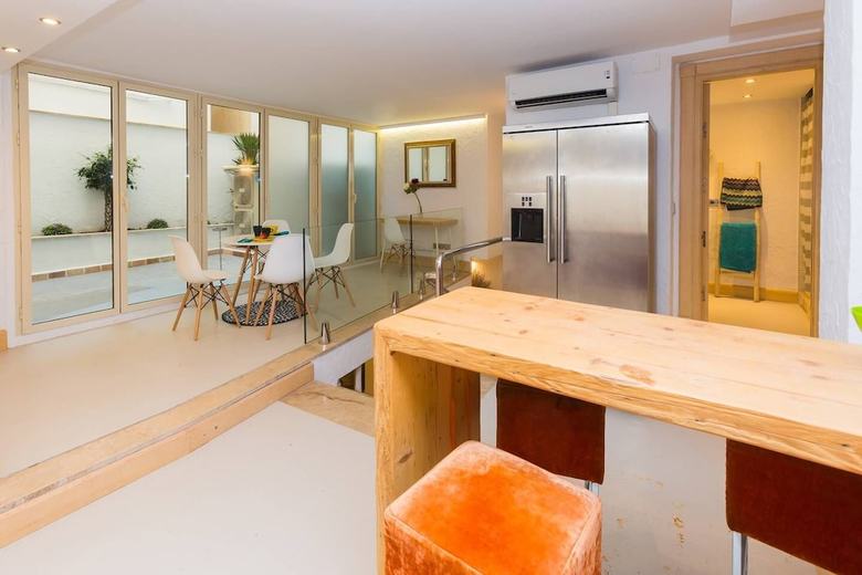 Hostal Y Hostel - Albergue Juvenil
