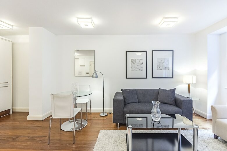 Monument Apartments London Bridge