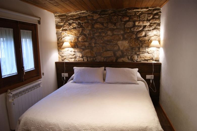 Agroturismo Masia Serret