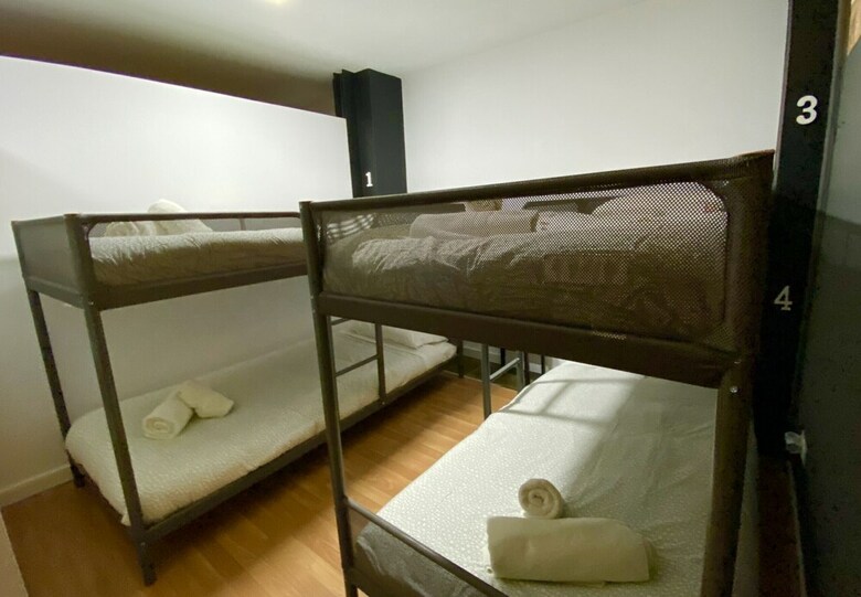 Hostal Hostel Gym Canovas Nerja