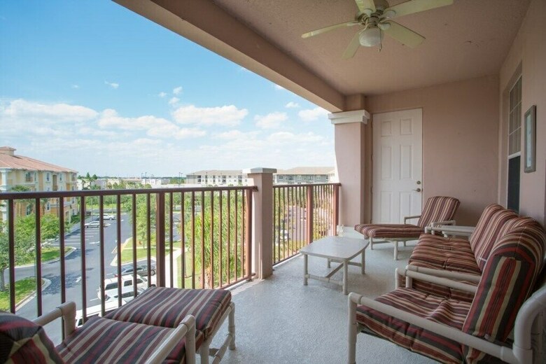 Penthouse Cabana