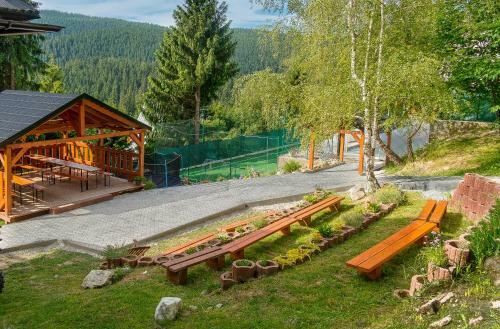 Hostal Penzi�n Javorina