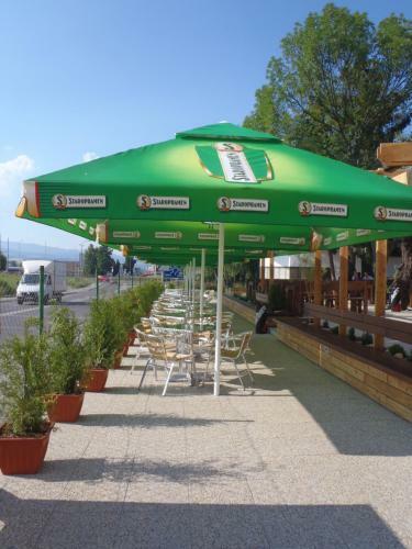 Hostal Victoria - Penzion & Restaurant