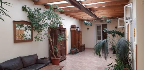 Hostal Victoria - Penzion & Restaurant