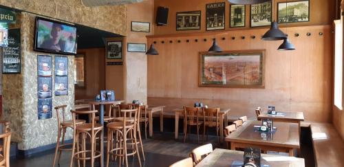 Hostal Victoria - Penzion & Restaurant