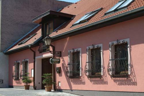 Hostal Penzi�n U Mami