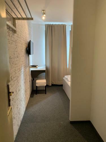 Hostal Penzion Holiday