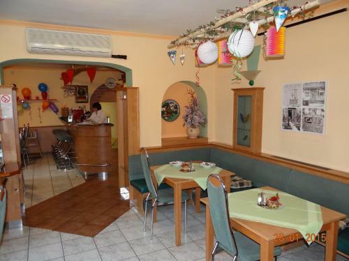 Hostal Penzion Eso