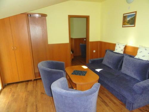 Hostal Penzion Eka