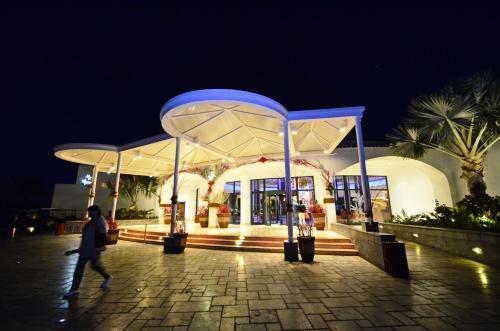 Hotel Reef Oasis Blue Bay Resort & Spa